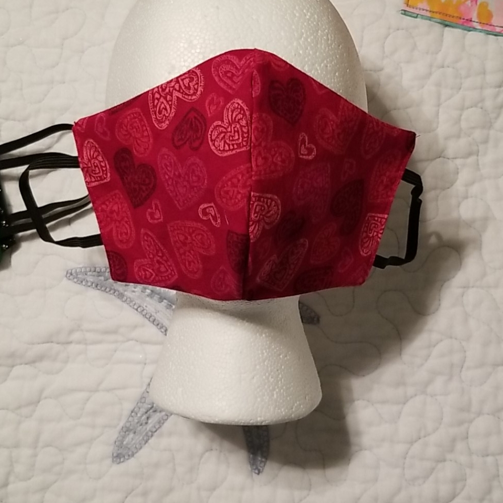 Trio of holiday facemask and free touchkey - Picture 3 of 9